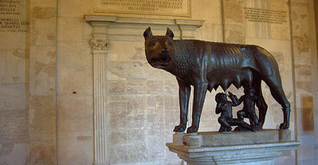 De 'Capitolijnse wolvin', datering onzeker. Te vinden in de Sala della Lupa