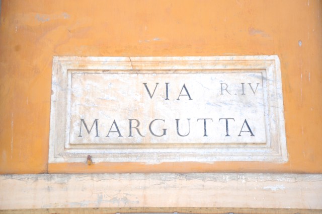 Via-Margutta-Rome-bord
