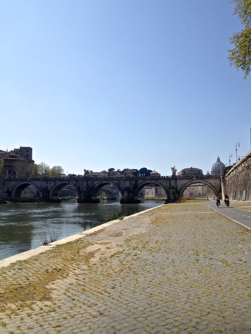 lungotevere